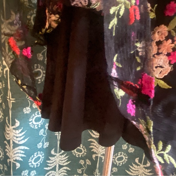 Lulu’s Favorite Fleur Black Mesh Floral Embroidered Skater Dress Sz L NWT - Picture 14 of 15